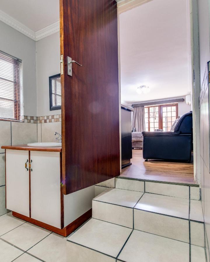 The Nightingale Guesthouse Bloemfontein Exteriér fotografie